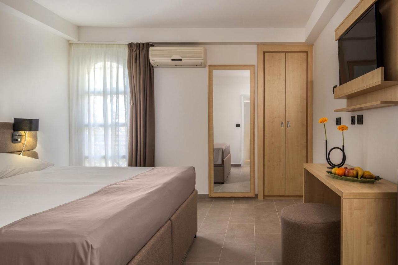 Hotel Delfin Omisalj Exterior photo