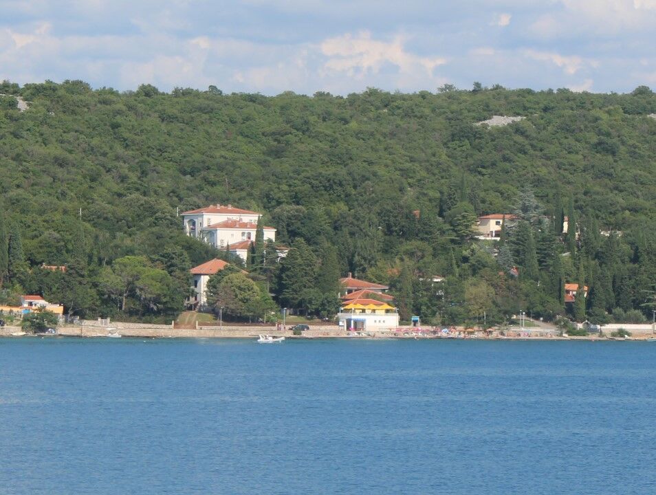 Hotel Delfin Omisalj Exterior photo